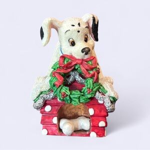 Vintage Disney Enesco 101 Dalmatians The Perfect Holiday Spot
Christmas RARE